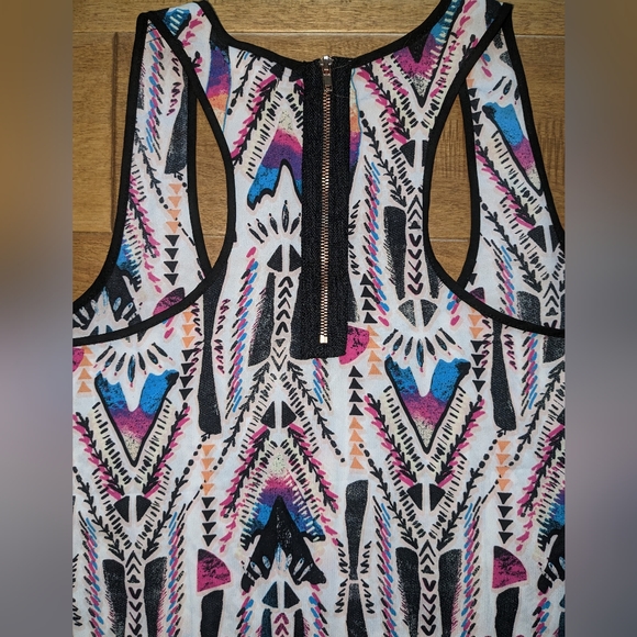 Razor back tank - Picture 3 of 3